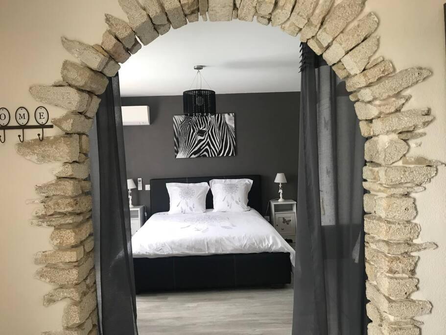 Gite La Licorne Vila Entrechaux Exterior foto